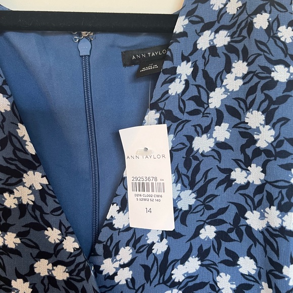 NWT Ann Taylor Blue Floral Surplice Dress with Pleated Skirt Sz 14 Wrap Style - Picture 2 of 6